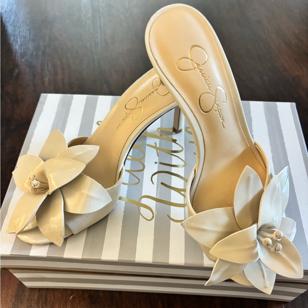 Jessica Simpson Ivory Floral Slip-On Mules